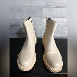 Franco Sarto Jinta Platform Boot color: Chiffon (cream) $140 retail! women’s